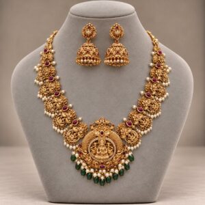 Temple Haaram with Green Drops